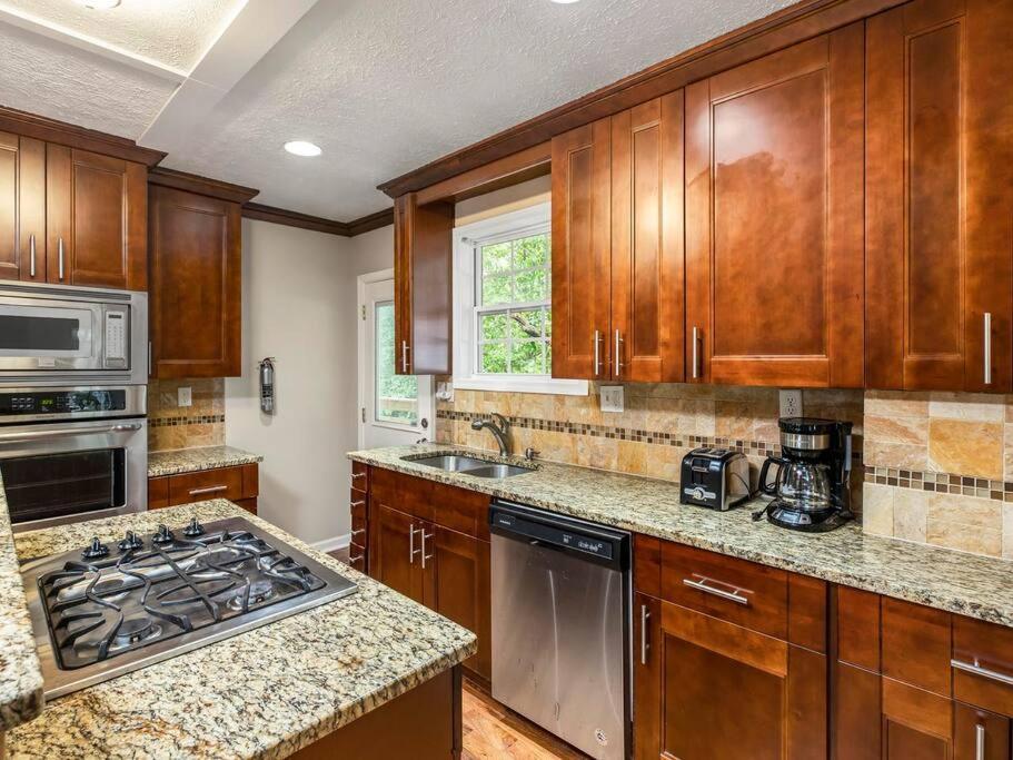 Gorgeous East Village Home Near Downtown Sleeps 12 5 Bedrooms Coffee Bbq Ac Parking Atlanta Exteriér fotografie